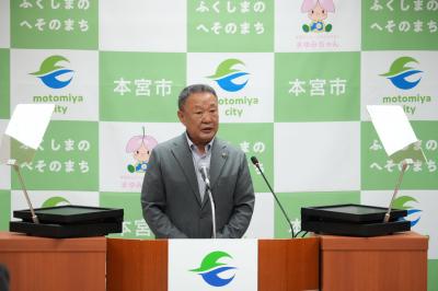 8月29日定例記者会見の様子