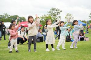 おどってあそぼう