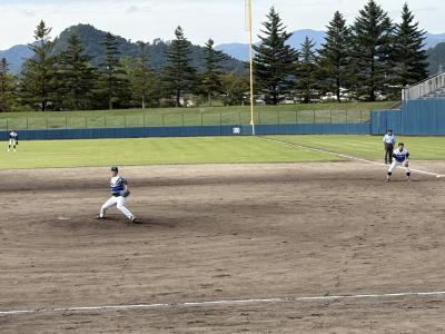 菅島投手と守備陣