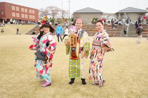 上尾市役所チンドン隊のみなさん