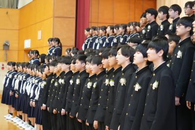 卒業生による合唱