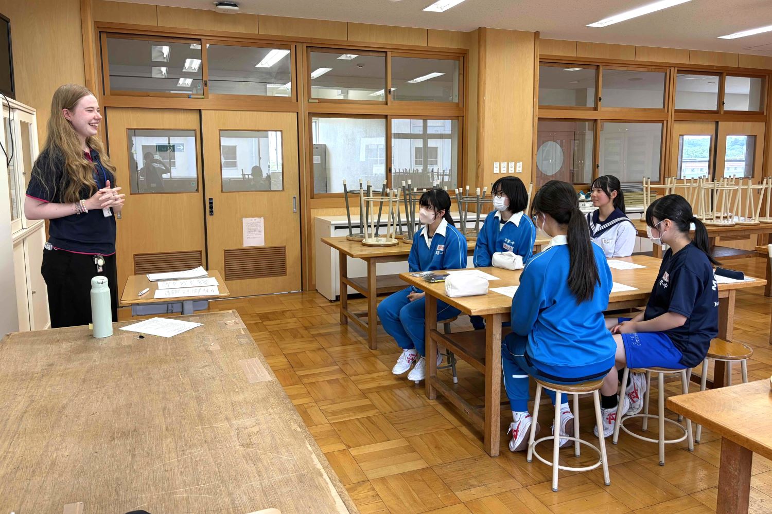 英会話レッスンの様子（本宮一中）