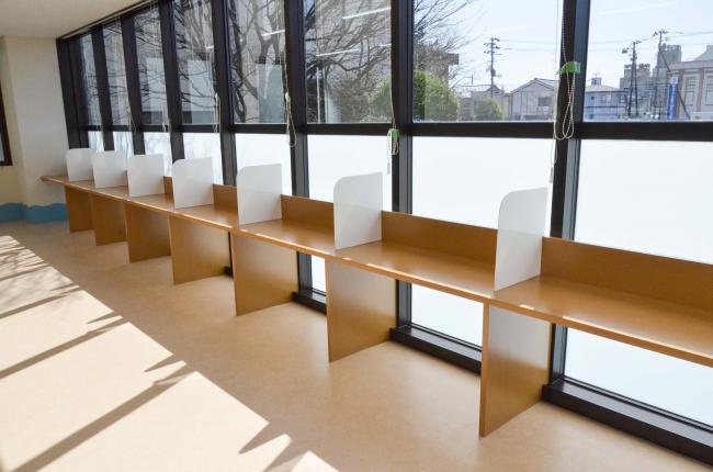研修室を改良し学習室を設けた中央公民館