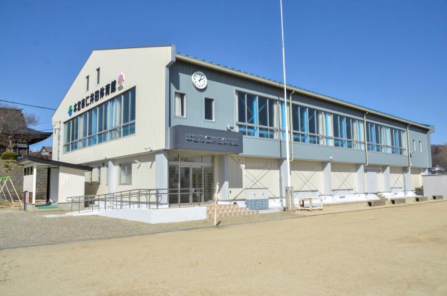 仁井田体育館外観
