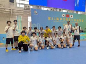 ハンドボール女子集合写真